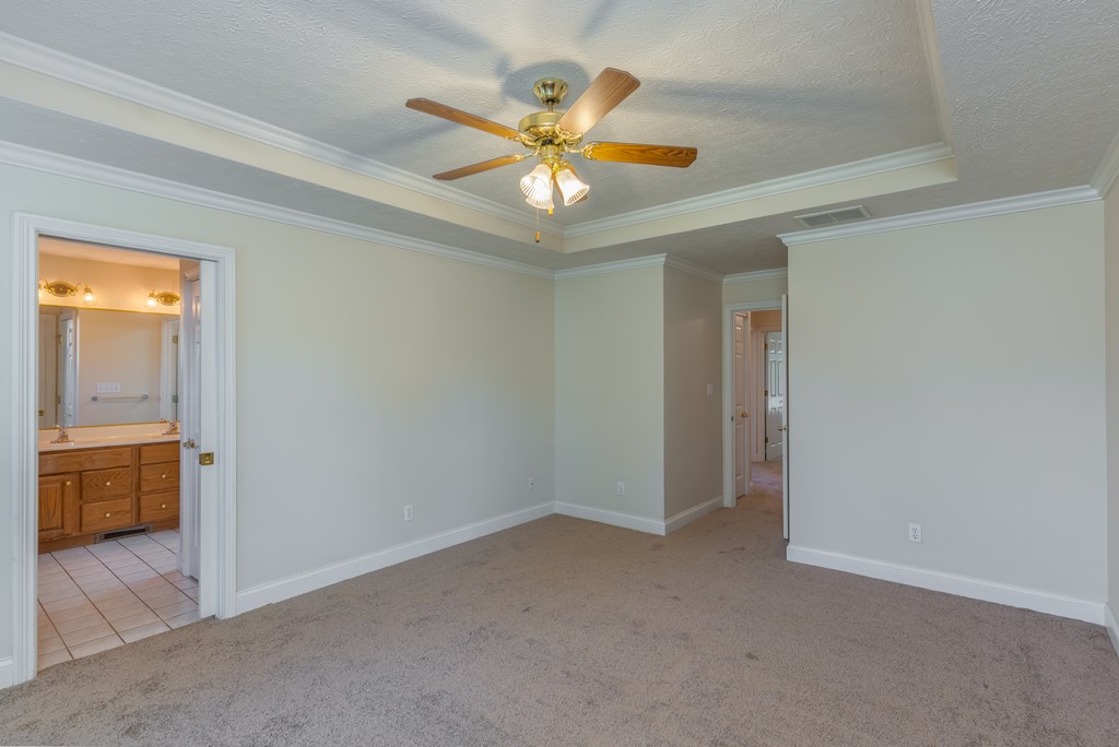 4520 Remington Way, Owensboro, Kentucky 42301, 4 Bedrooms Bedrooms, ,2 BathroomsBathrooms,Single Family Residence,For Sale,Remington Way,85023