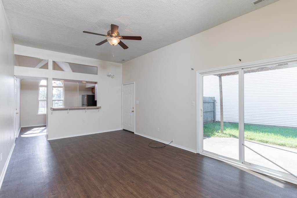 4486 Strickland Drive, Owensboro, Kentucky 42301, 2 Bedrooms Bedrooms, ,2 BathroomsBathrooms,Single Family Residence,For Sale,Strickland Drive,85031