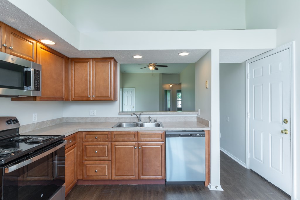 4486 Strickland Drive, Owensboro, Kentucky 42301, 2 Bedrooms Bedrooms, ,2 BathroomsBathrooms,Single Family Residence,For Sale,Strickland Drive,85031
