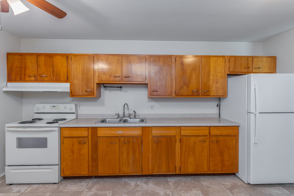 1946 Scherm Road, Owensboro, Kentucky 42301, 3 Bedrooms Bedrooms, ,1 BathroomBathrooms,Single Family Residence,For Sale,Scherm Road,85049