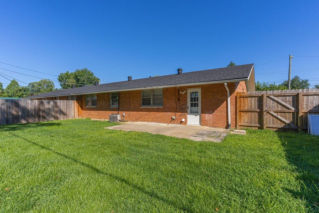 1946 Scherm Road, Owensboro, Kentucky 42301, 3 Bedrooms Bedrooms, ,1 BathroomBathrooms,Single Family Residence,For Sale,Scherm Road,85049