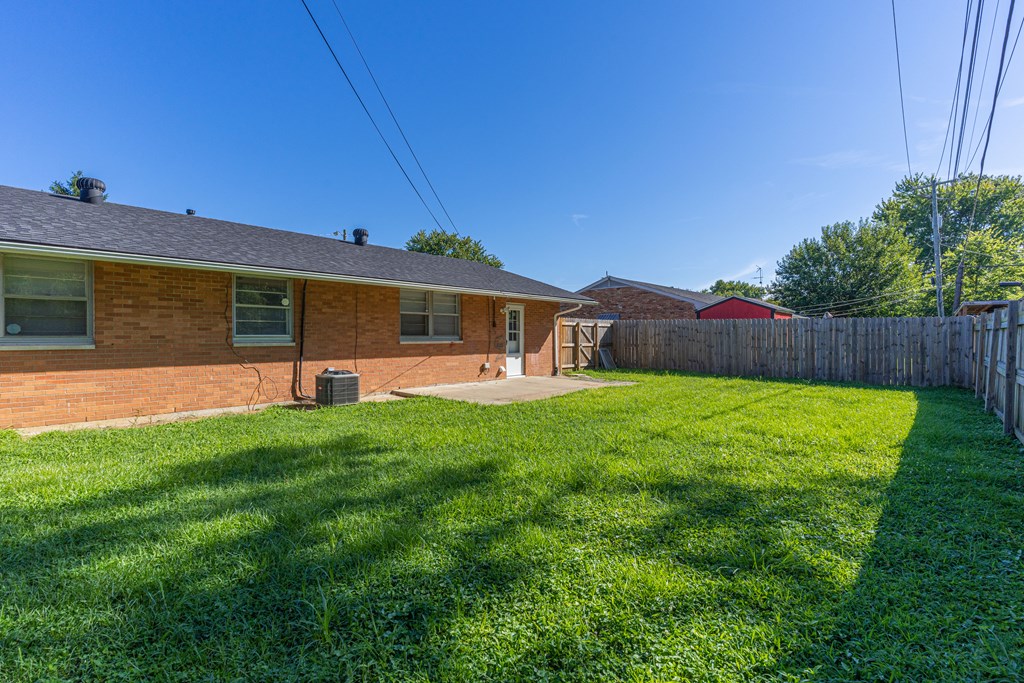 1946 Scherm Road, Owensboro, Kentucky 42301, 3 Bedrooms Bedrooms, ,1 BathroomBathrooms,Single Family Residence,For Sale,Scherm Road,85049