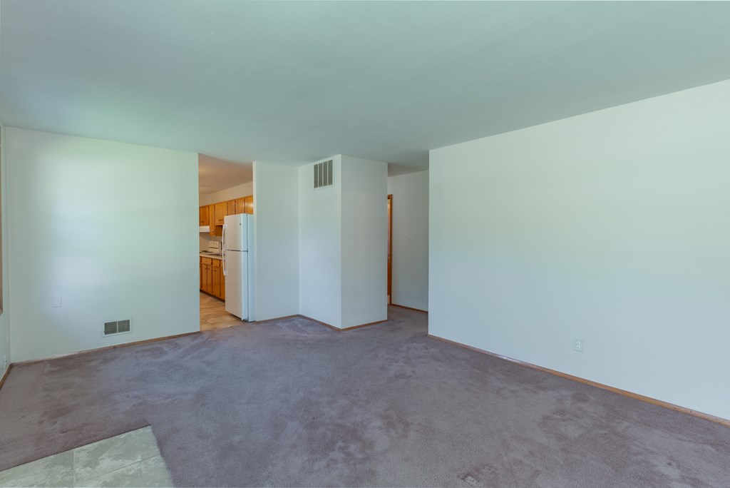 1946 Scherm Road, Owensboro, Kentucky 42301, 3 Bedrooms Bedrooms, ,1 BathroomBathrooms,Single Family Residence,For Sale,Scherm Road,85049