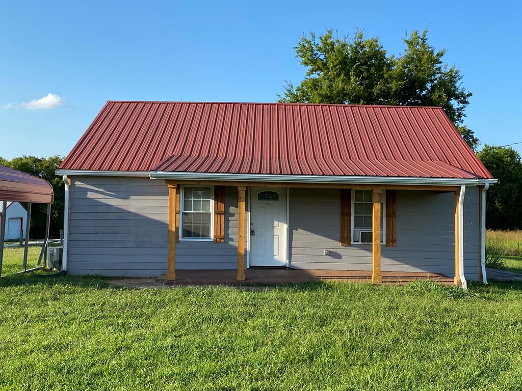 2186 Highland Lick Rd, Russellville, Kentucky 42276, 2 Bedrooms Bedrooms, ,1 BathroomBathrooms,Single Family Residence,For Sale,Highland Lick Rd,85261