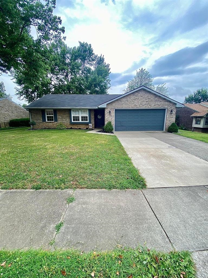 2223 yewells landing South, Owensboro, Kentucky 42303, 3 Bedrooms Bedrooms, ,2 BathroomsBathrooms,Single Family Residence,For Sale,yewells landing South,85310