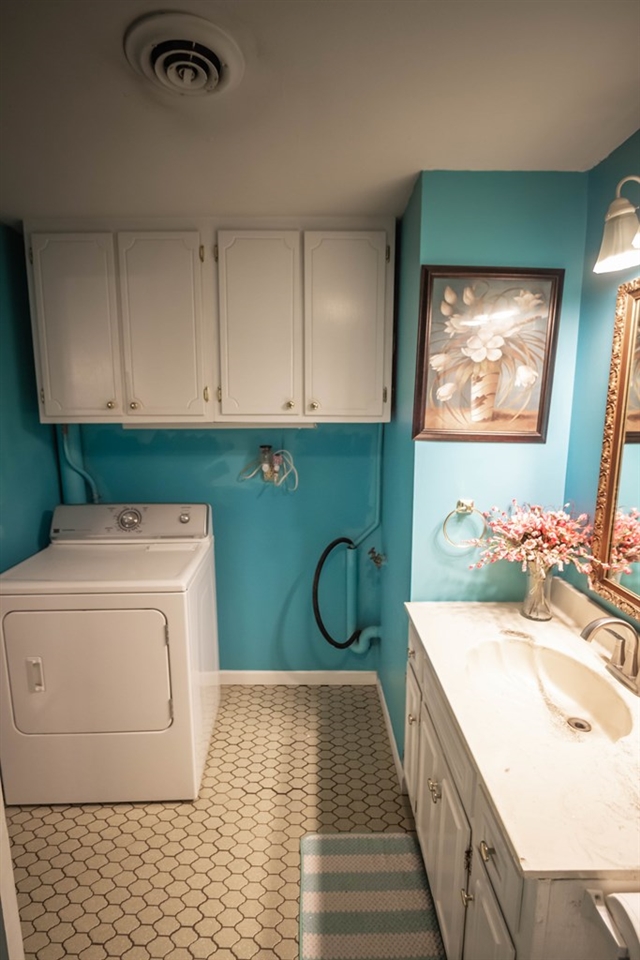 1734 Mt. Vernon Dr., Owensboro, Kentucky 42303, 3 Bedrooms Bedrooms, ,1 BathroomBathrooms,Single Family Residence,For Sale,Mt. Vernon Dr.,85313