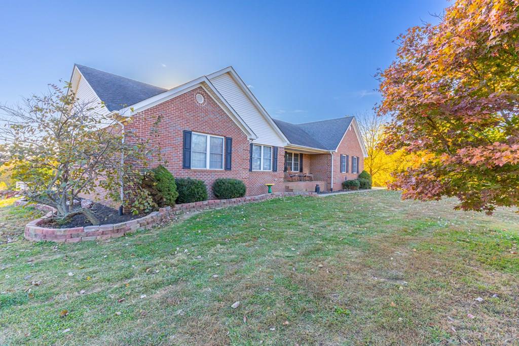 313 North Indian Hill Rd, Hawesville, Kentucky 42348, 4 Bedrooms Bedrooms, ,2 BathroomsBathrooms,Single Family Residence,For Sale,North Indian Hill Rd,85547
