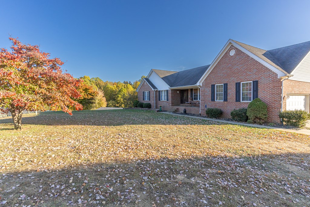 313 North Indian Hill Rd, Hawesville, Kentucky 42348, 4 Bedrooms Bedrooms, ,2 BathroomsBathrooms,Single Family Residence,For Sale,North Indian Hill Rd,85547