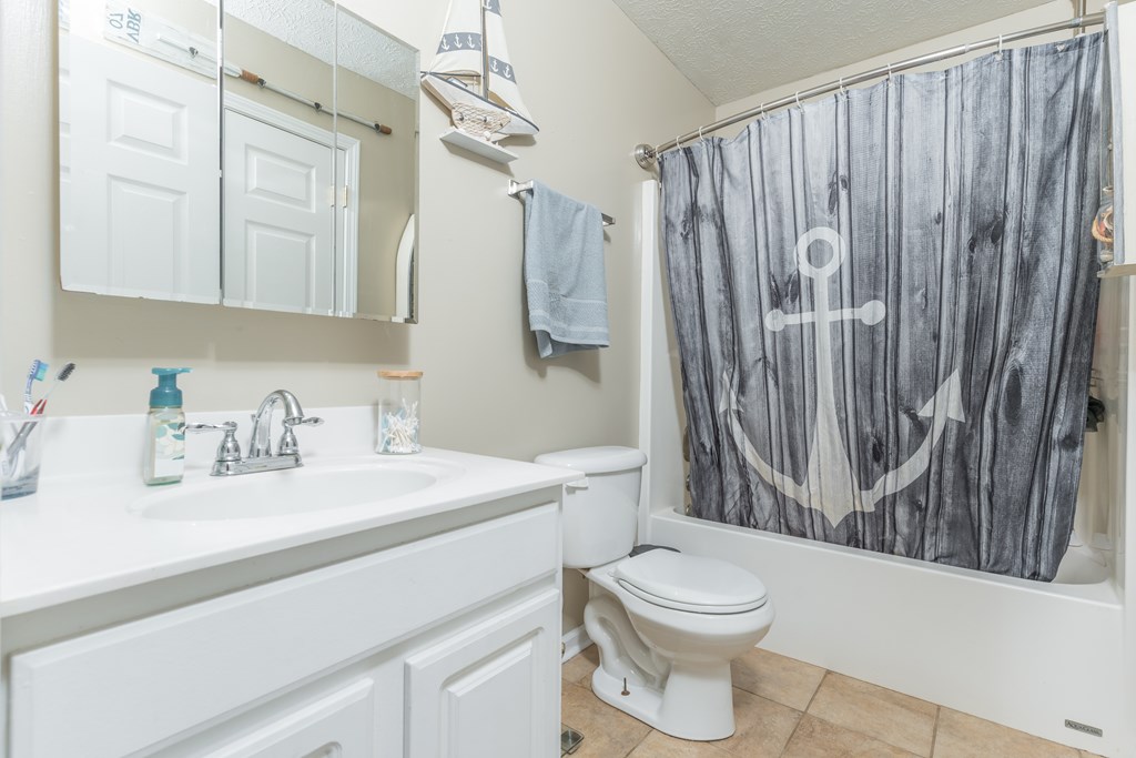 313 North Indian Hill Rd, Hawesville, Kentucky 42348, 4 Bedrooms Bedrooms, ,2 BathroomsBathrooms,Single Family Residence,For Sale,North Indian Hill Rd,85547