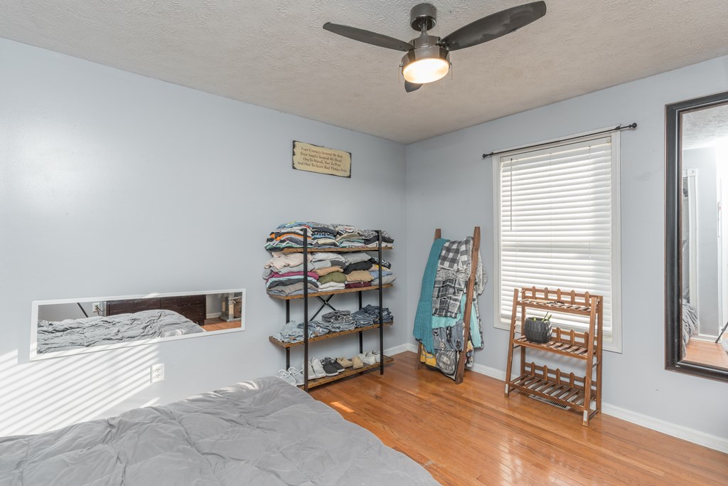 313 North Indian Hill Rd, Hawesville, Kentucky 42348, 4 Bedrooms Bedrooms, ,2 BathroomsBathrooms,Single Family Residence,For Sale,North Indian Hill Rd,85547