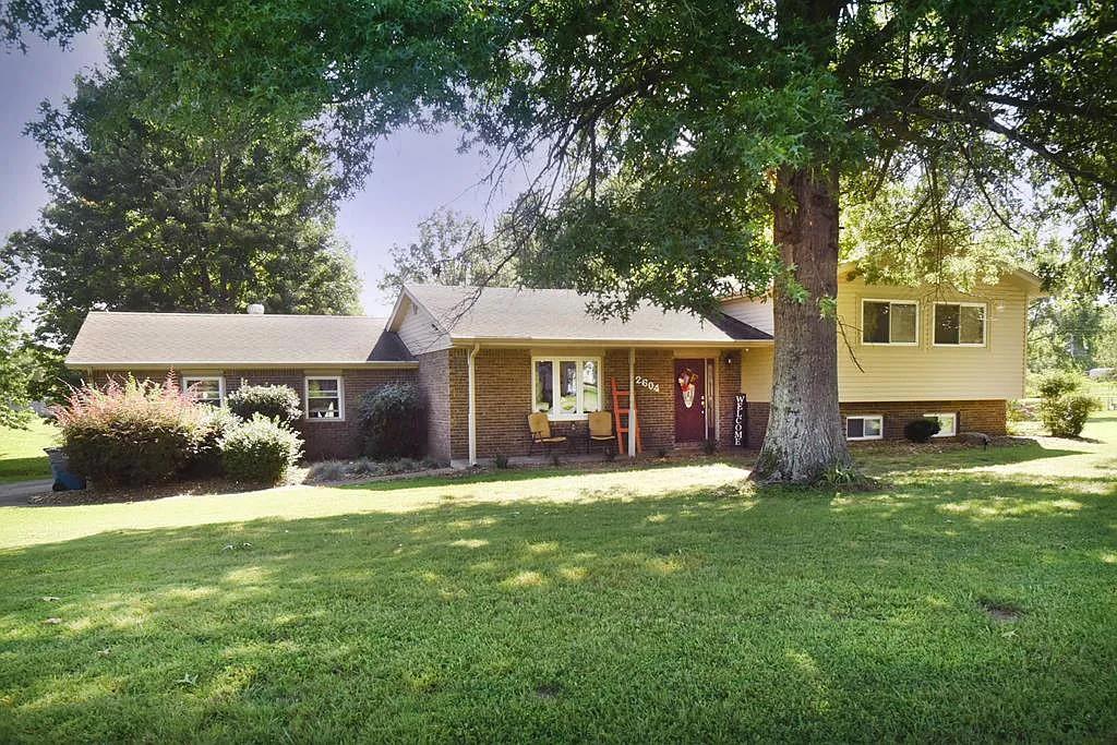 2604 Wesco, Madisonville, Kentucky 42431, 3 Bedrooms Bedrooms, ,2 BathroomsBathrooms,Single Family Residence,For Sale,Wesco,85702