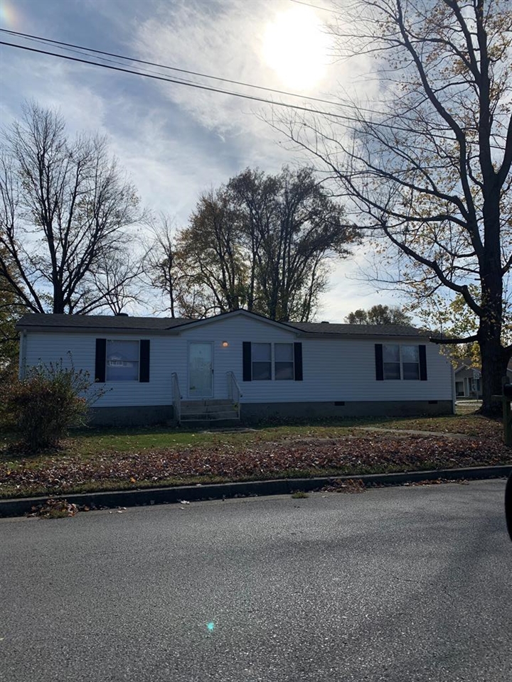 2110 Old Henderson Rd, Owensboro, Kentucky 42301, 3 Bedrooms Bedrooms, ,2 BathroomsBathrooms,Single Family Residence,For Sale,Old Henderson Rd,85763