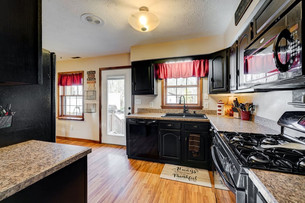 6963 MASONVILLE HABIT RD, Philpot, Kentucky 42366, 3 Bedrooms Bedrooms, ,2 BathroomsBathrooms,Single Family Residence,For Sale,MASONVILLE HABIT RD,85823