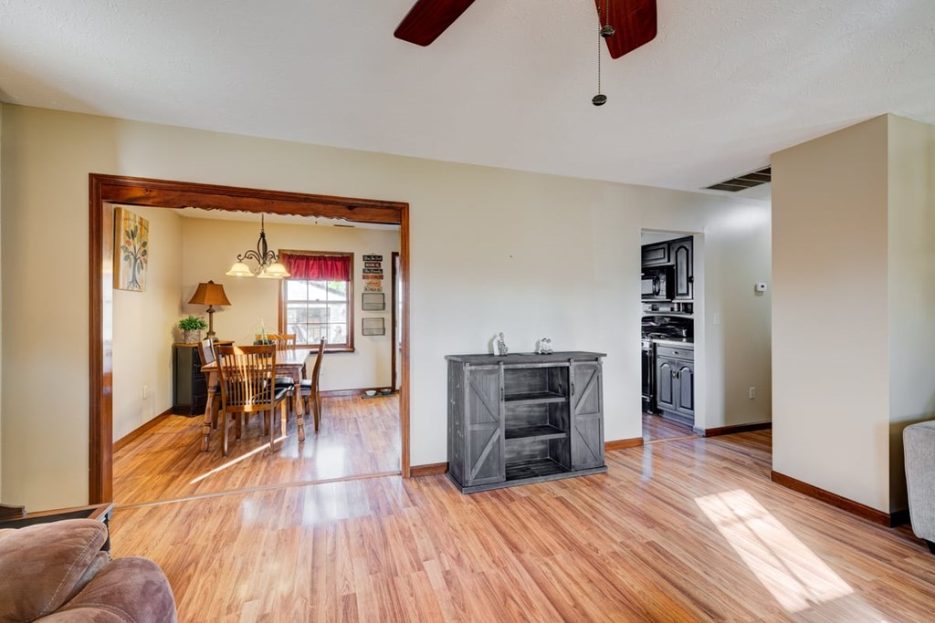 6963 MASONVILLE HABIT RD, Philpot, Kentucky 42366, 3 Bedrooms Bedrooms, ,2 BathroomsBathrooms,Single Family Residence,For Sale,MASONVILLE HABIT RD,85823