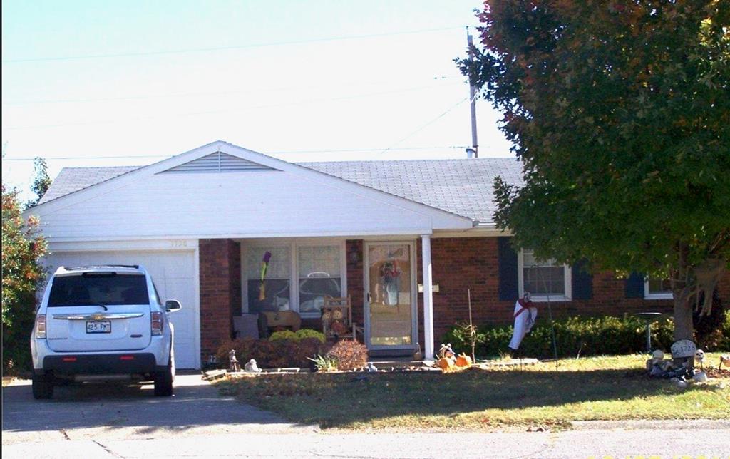 1728 Queens Way Court, Owensboro, Kentucky 42301, 3 Bedrooms Bedrooms, ,1 BathroomBathrooms,Single Family Residence,For Sale,Queens Way Court,85879