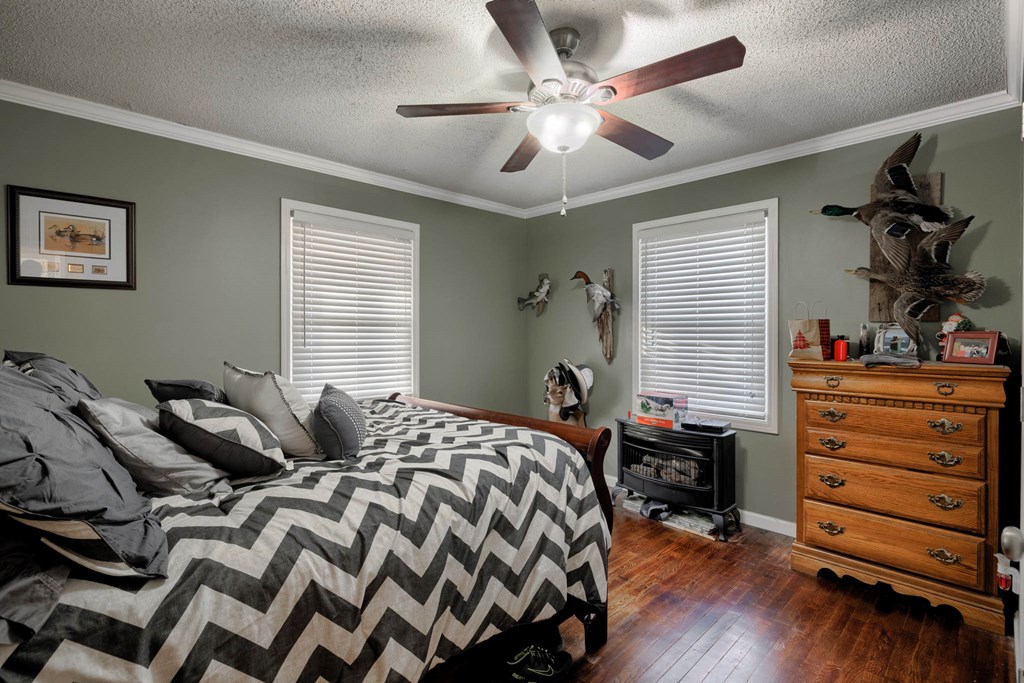 672 Boling Road, Utica, Kentucky 42376, 2 Bedrooms Bedrooms, ,1 BathroomBathrooms,Single Family Residence,For Sale,Boling Road,85955
