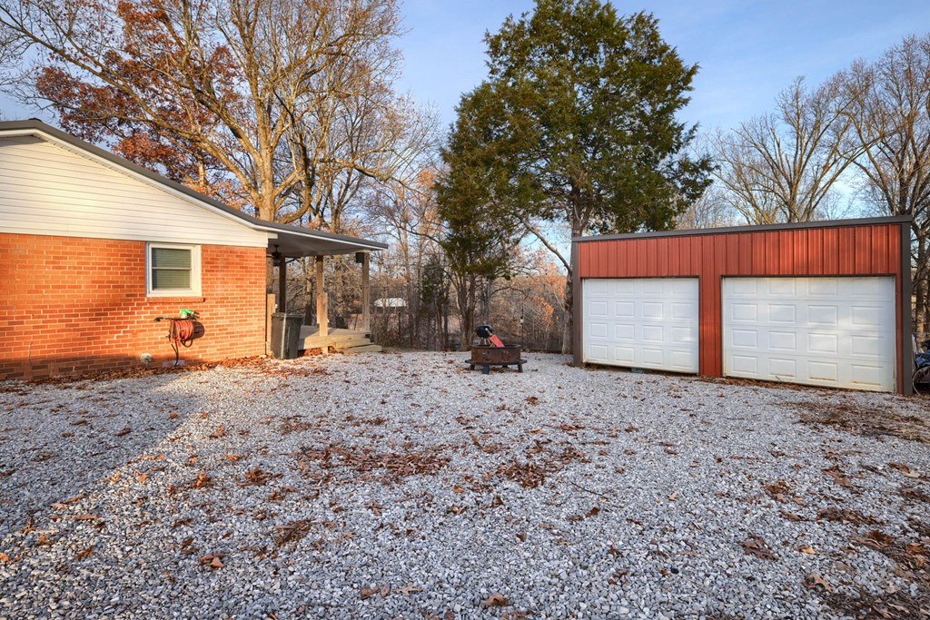 672 Boling Road, Utica, Kentucky 42376, 2 Bedrooms Bedrooms, ,1 BathroomBathrooms,Single Family Residence,For Sale,Boling Road,85955