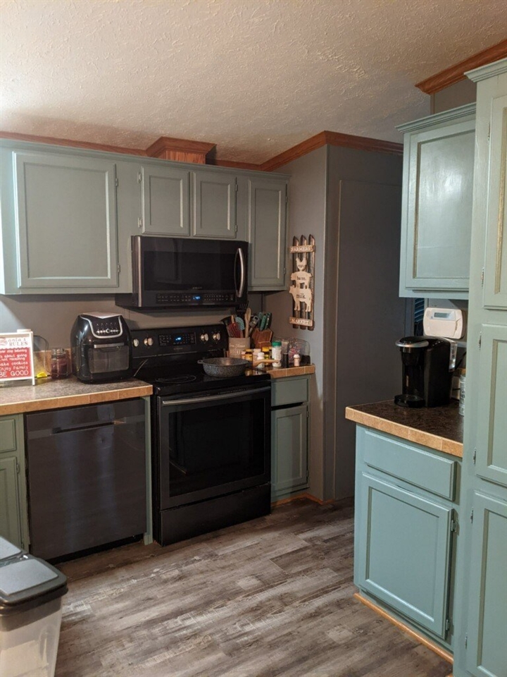 10853 Green River Road 2, Spottsville, Kentucky 42458, 4 Bedrooms Bedrooms, ,2 BathroomsBathrooms,Single Family Residence,For Sale,Green River Road 2,86017