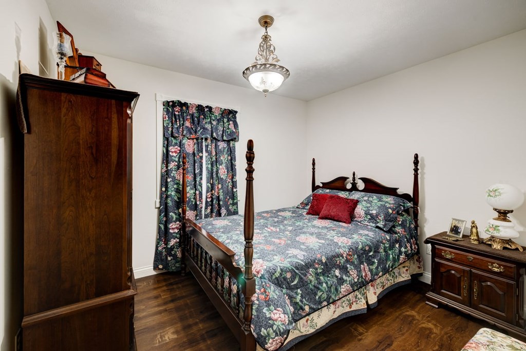 1327 Gardendale, Owensboro, Kentucky 42301, 3 Bedrooms Bedrooms, ,1 BathroomBathrooms,Single Family Residence,For Sale,Gardendale,86035
