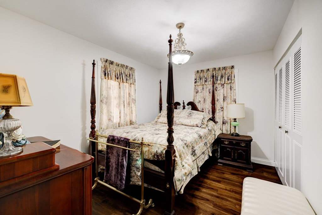 1327 Gardendale, Owensboro, Kentucky 42301, 3 Bedrooms Bedrooms, ,1 BathroomBathrooms,Single Family Residence,For Sale,Gardendale,86035