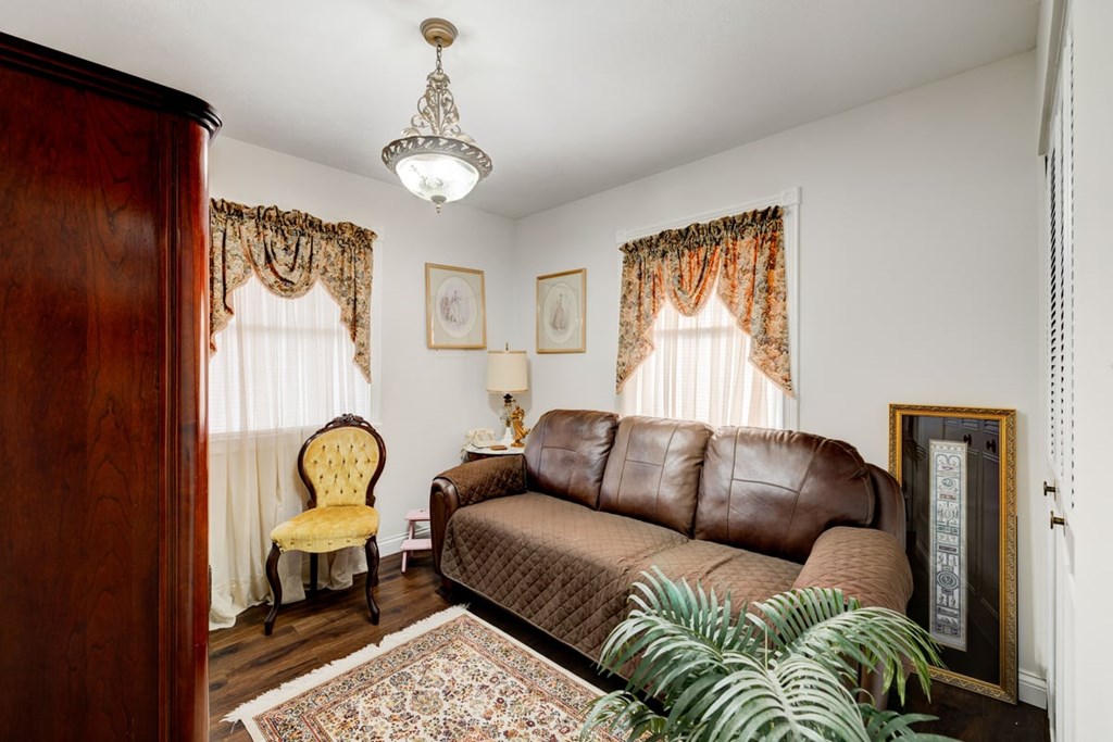 1327 Gardendale, Owensboro, Kentucky 42301, 3 Bedrooms Bedrooms, ,1 BathroomBathrooms,Single Family Residence,For Sale,Gardendale,86035