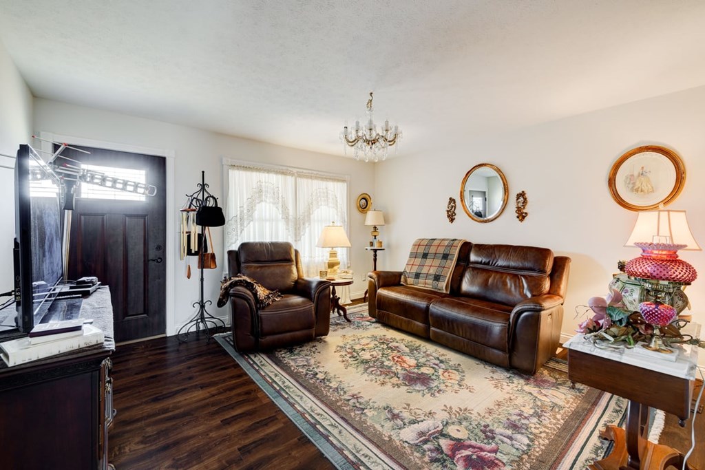 1327 Gardendale, Owensboro, Kentucky 42301, 3 Bedrooms Bedrooms, ,1 BathroomBathrooms,Single Family Residence,For Sale,Gardendale,86035
