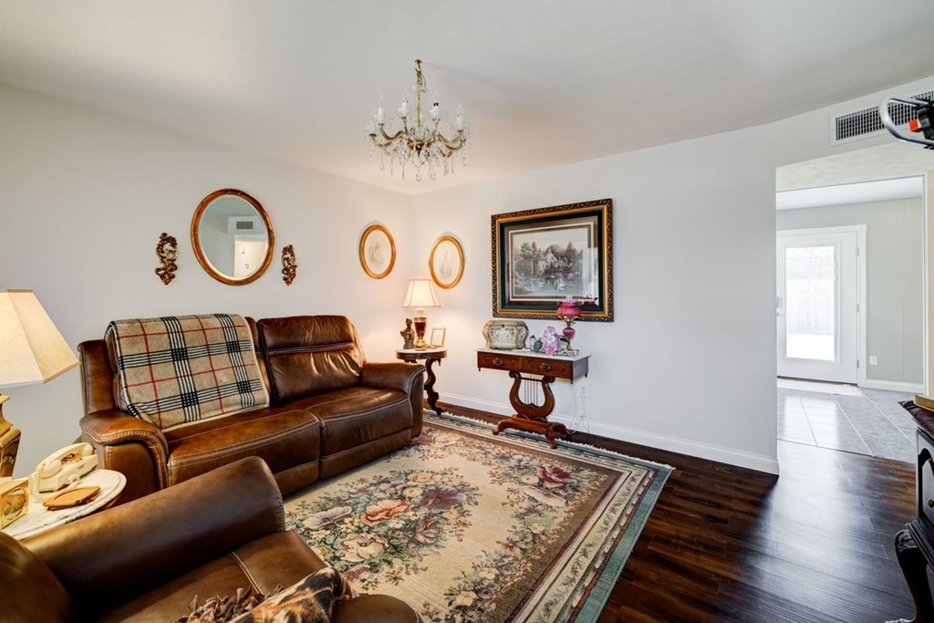1327 Gardendale, Owensboro, Kentucky 42301, 3 Bedrooms Bedrooms, ,1 BathroomBathrooms,Single Family Residence,For Sale,Gardendale,86035