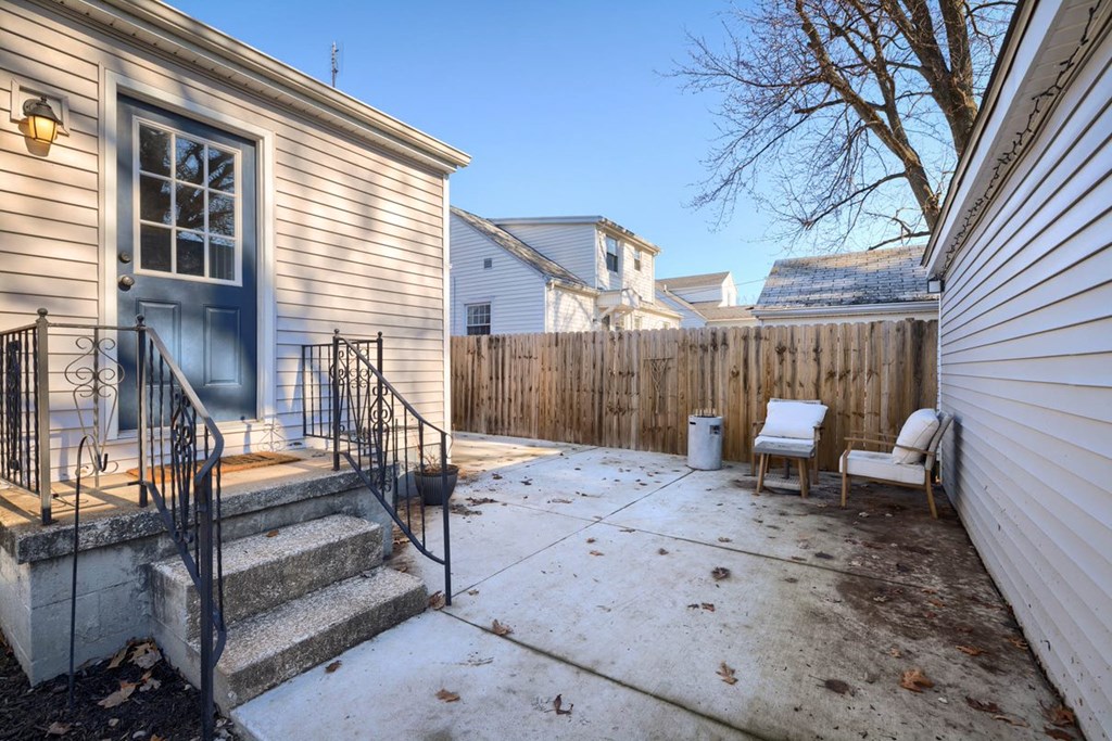 726 Hill Avenue, Owensboro, Kentucky 42301, 3 Bedrooms Bedrooms, ,1 BathroomBathrooms,Single Family Residence,For Sale,Hill Avenue,86096
