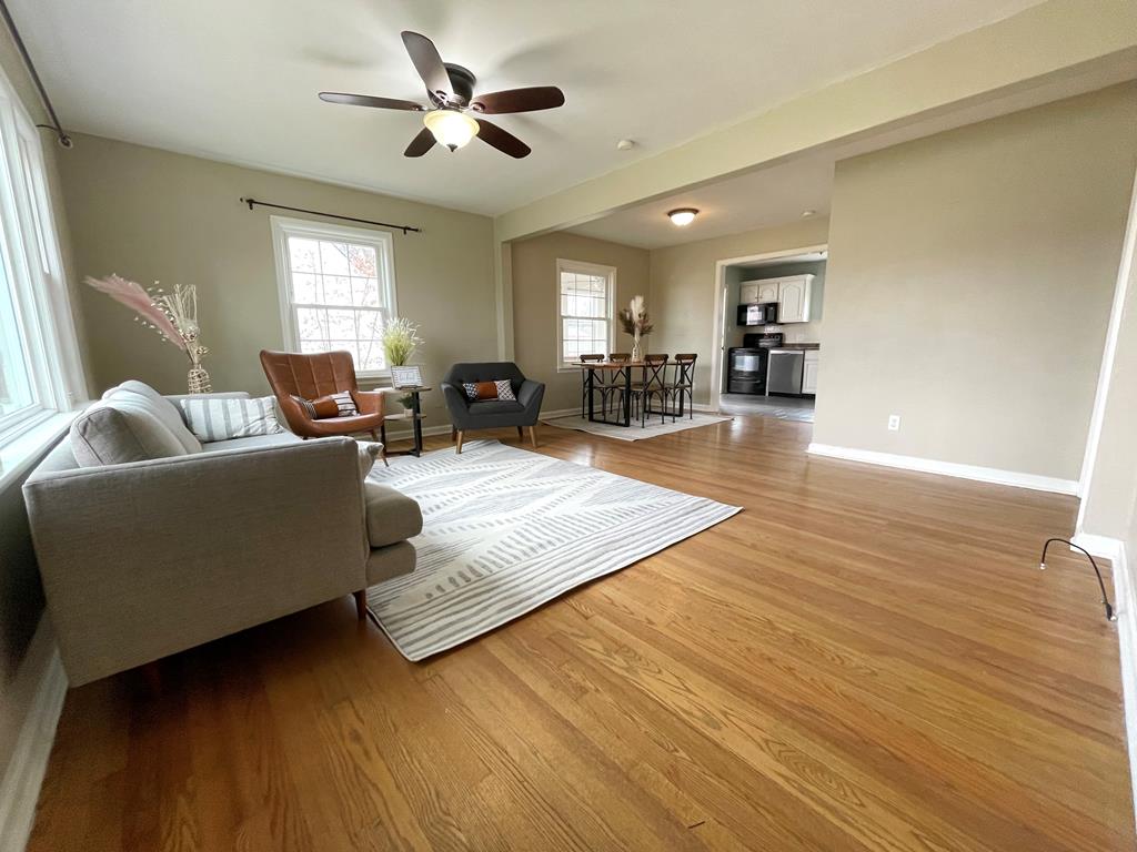 1818 Westview Drive, Owensboro, Kentucky 42301, 4 Bedrooms Bedrooms, ,2 BathroomsBathrooms,Single Family Residence,For Sale,Westview Drive,86098