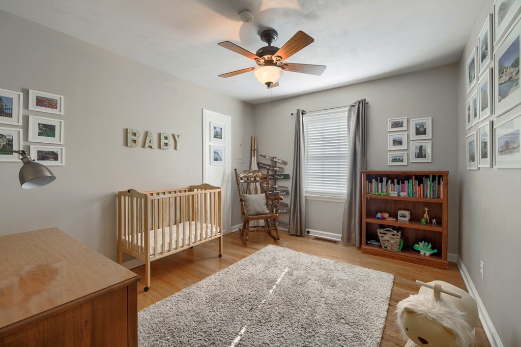 1818 Westview Drive, Owensboro, Kentucky 42301, 4 Bedrooms Bedrooms, ,2 BathroomsBathrooms,Single Family Residence,For Sale,Westview Drive,86098