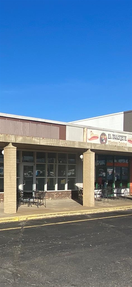2845 W. Parrish Avenue, Owensboro, Kentucky 42301, ,Retail,For Sale,W. Parrish Avenue,86131