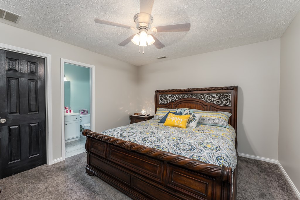 4008 Reliant Circle, Owensboro, Kentucky 42301, 3 Bedrooms Bedrooms, ,2 BathroomsBathrooms,Single Family Residence,For Sale,Reliant Circle,86149