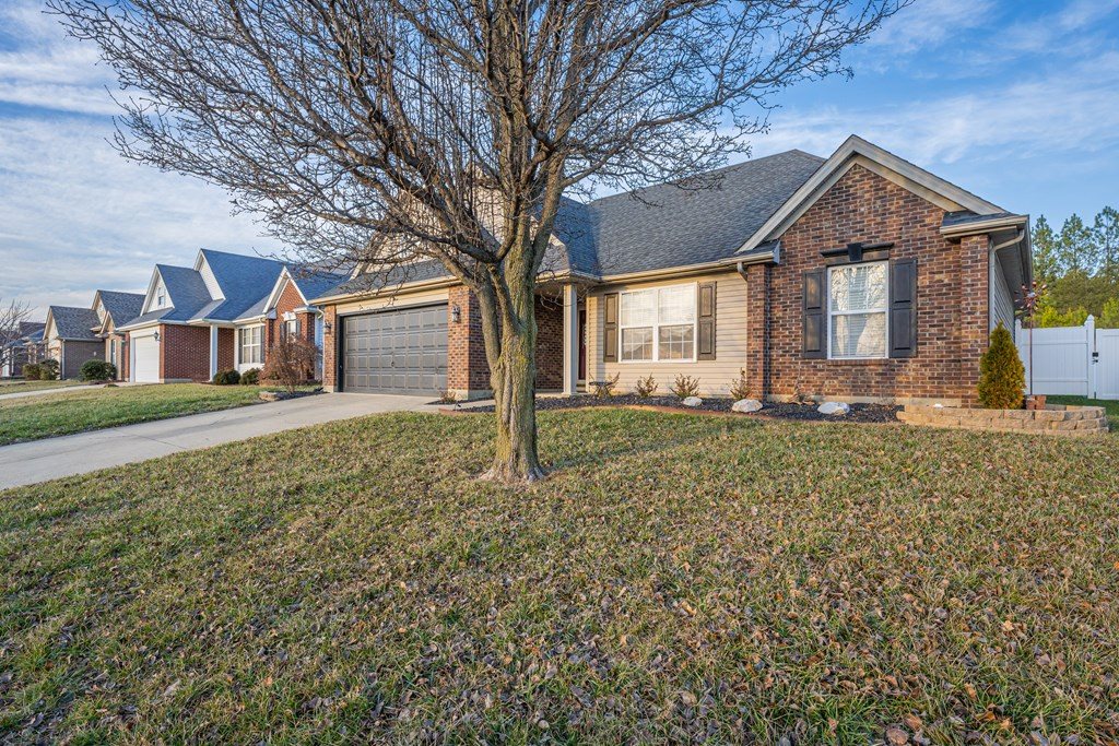 4008 Reliant Circle, Owensboro, Kentucky 42301, 3 Bedrooms Bedrooms, ,2 BathroomsBathrooms,Single Family Residence,For Sale,Reliant Circle,86149