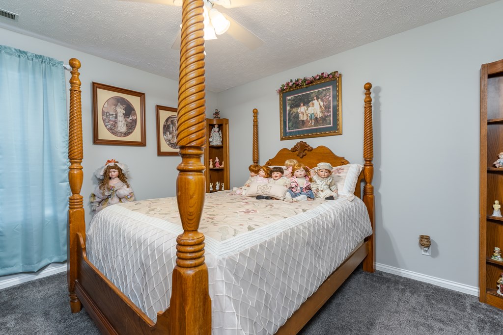 4008 Reliant Circle, Owensboro, Kentucky 42301, 3 Bedrooms Bedrooms, ,2 BathroomsBathrooms,Single Family Residence,For Sale,Reliant Circle,86149