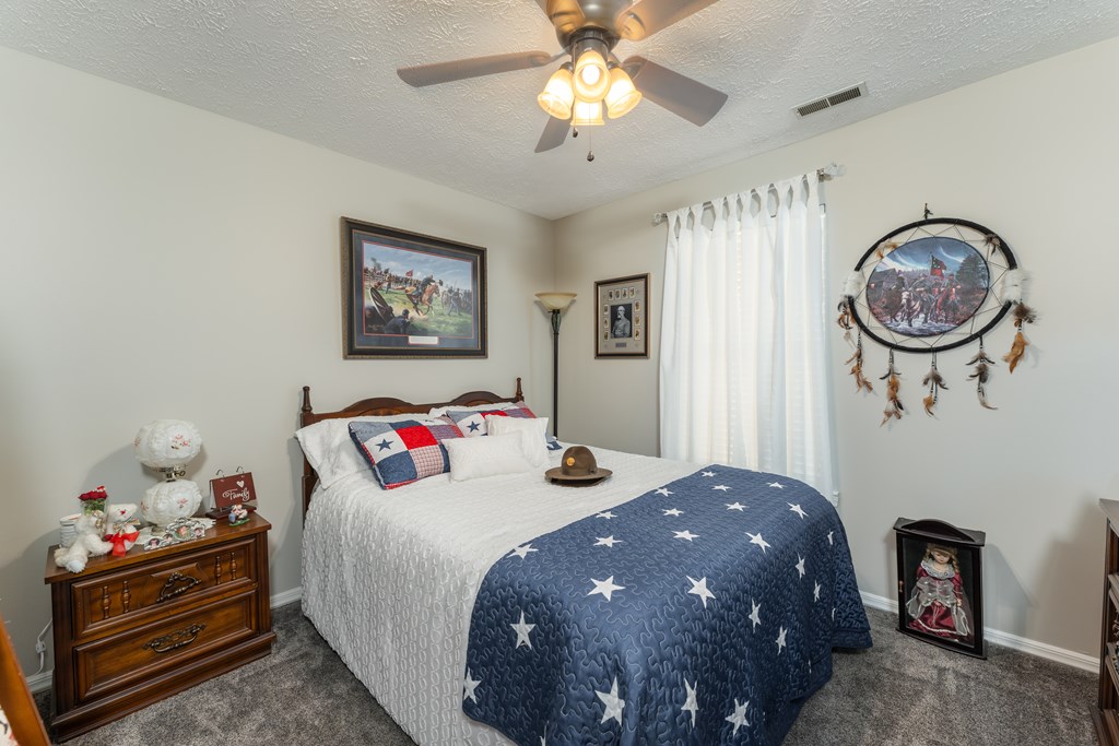 4008 Reliant Circle, Owensboro, Kentucky 42301, 3 Bedrooms Bedrooms, ,2 BathroomsBathrooms,Single Family Residence,For Sale,Reliant Circle,86149