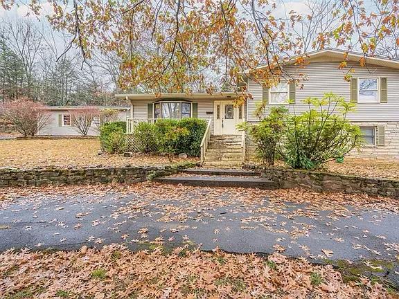 101 Ghan Smith Road, Russellville, Kentucky 42276, 3 Bedrooms Bedrooms, ,2 BathroomsBathrooms,Single Family Residence,For Sale,Ghan Smith Road,86222