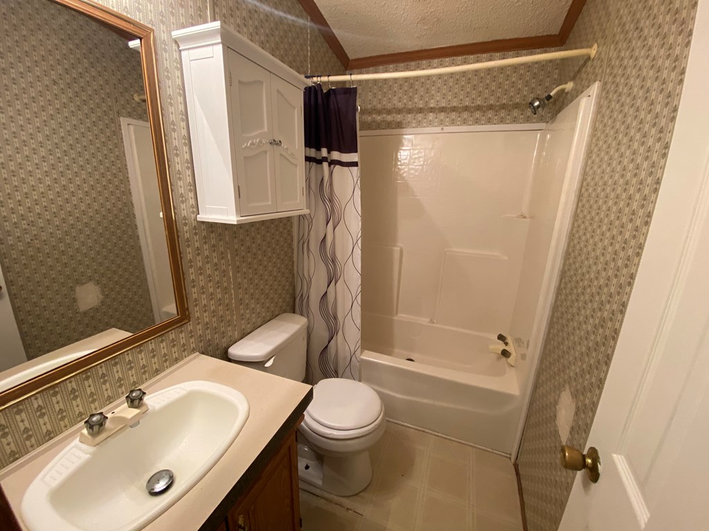 160 Roberts Lane, Lewisport, Kentucky 42351, 3 Bedrooms Bedrooms, ,2 BathroomsBathrooms,Single Family Residence,For Sale,Roberts Lane,86267