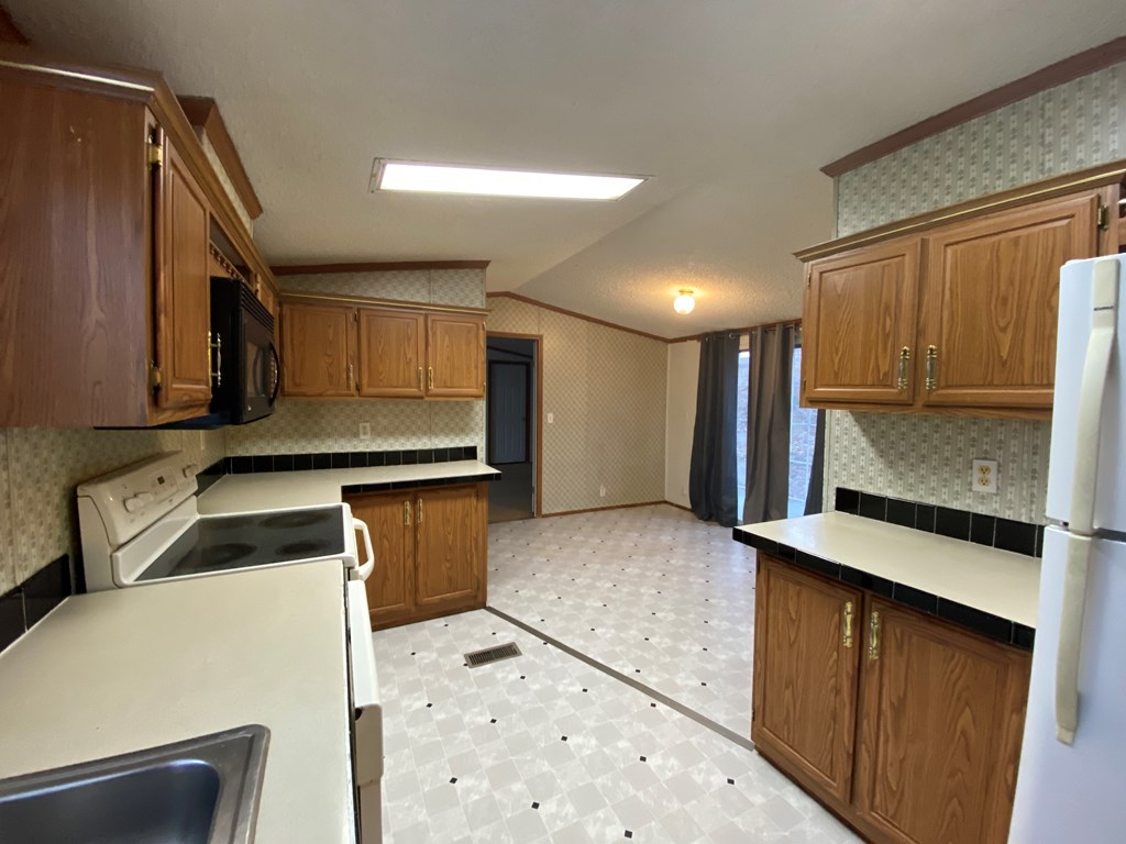 160 Roberts Lane, Lewisport, Kentucky 42351, 3 Bedrooms Bedrooms, ,2 BathroomsBathrooms,Single Family Residence,For Sale,Roberts Lane,86267