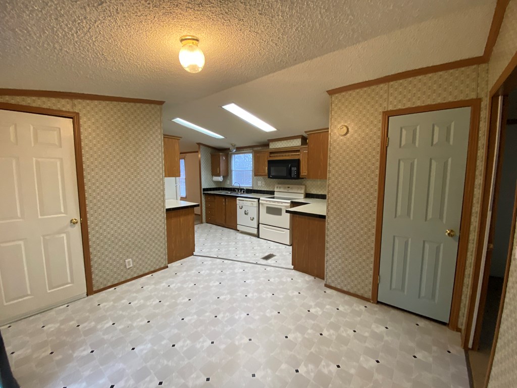 160 Roberts Lane, Lewisport, Kentucky 42351, 3 Bedrooms Bedrooms, ,2 BathroomsBathrooms,Single Family Residence,For Sale,Roberts Lane,86267