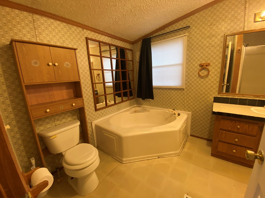 160 Roberts Lane, Lewisport, Kentucky 42351, 3 Bedrooms Bedrooms, ,2 BathroomsBathrooms,Single Family Residence,For Sale,Roberts Lane,86267
