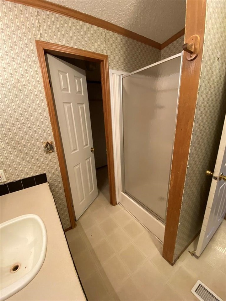 160 Roberts Lane, Lewisport, Kentucky 42351, 3 Bedrooms Bedrooms, ,2 BathroomsBathrooms,Single Family Residence,For Sale,Roberts Lane,86267