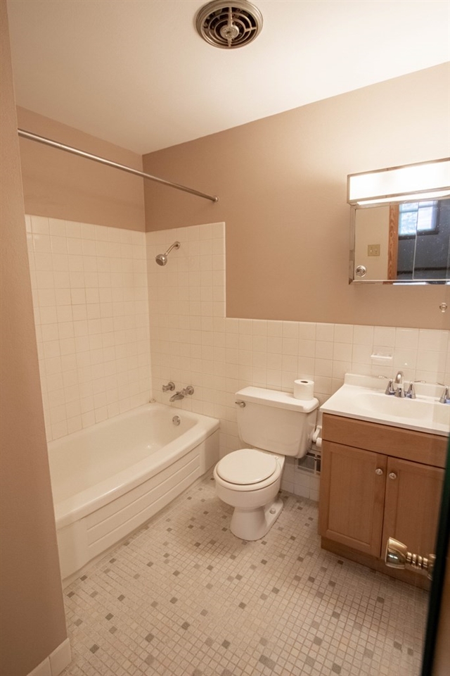 3542 Chickasaw Dr, Owensboro, Kentucky 42301, 3 Bedrooms Bedrooms, ,2 BathroomsBathrooms,Single Family Residence,For Sale,Chickasaw Dr,86279