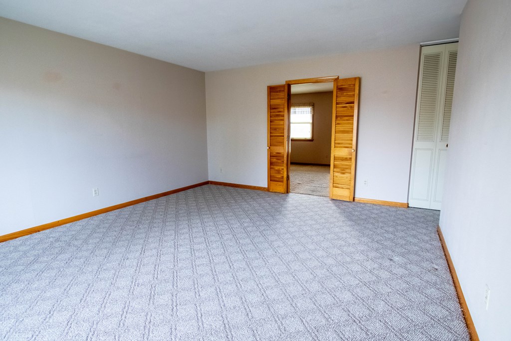 3542 Chickasaw Dr, Owensboro, Kentucky 42301, 3 Bedrooms Bedrooms, ,2 BathroomsBathrooms,Single Family Residence,For Sale,Chickasaw Dr,86279