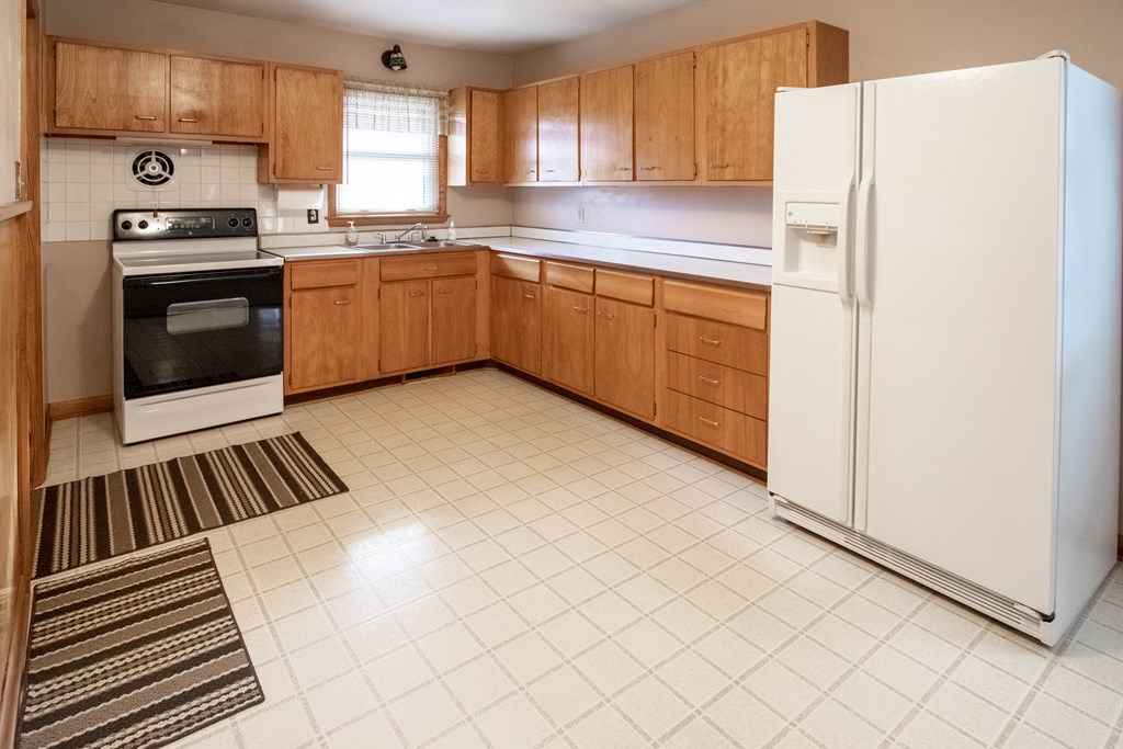 3542 Chickasaw Dr, Owensboro, Kentucky 42301, 3 Bedrooms Bedrooms, ,2 BathroomsBathrooms,Single Family Residence,For Sale,Chickasaw Dr,86279