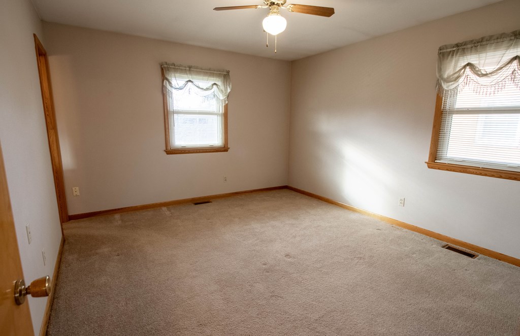 3542 Chickasaw Dr, Owensboro, Kentucky 42301, 3 Bedrooms Bedrooms, ,2 BathroomsBathrooms,Single Family Residence,For Sale,Chickasaw Dr,86279
