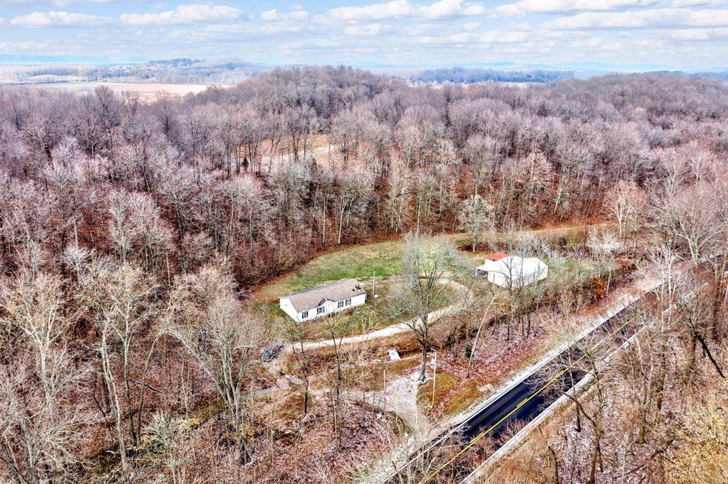 7005 State Route 69 N, Hartford, Kentucky 42347, 3 Bedrooms Bedrooms, ,2 BathroomsBathrooms,Single Family Residence,For Sale,State Route 69 N,86286