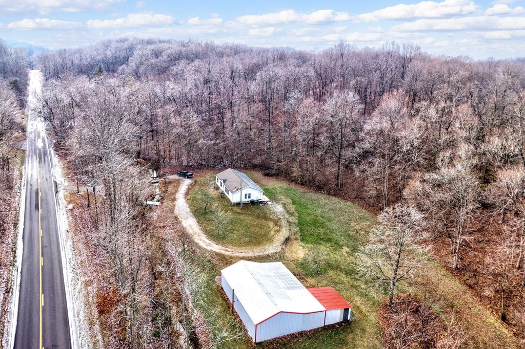 7005 State Route 69 N, Hartford, Kentucky 42347, 3 Bedrooms Bedrooms, ,2 BathroomsBathrooms,Single Family Residence,For Sale,State Route 69 N,86286