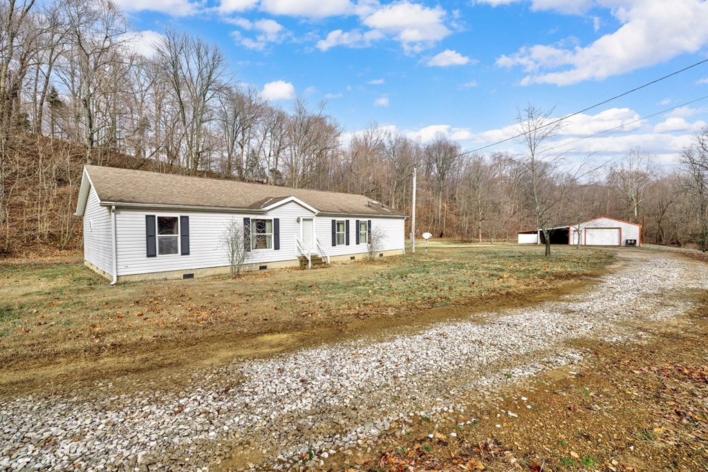 7005 State Route 69 N, Hartford, Kentucky 42347, 3 Bedrooms Bedrooms, ,2 BathroomsBathrooms,Single Family Residence,For Sale,State Route 69 N,86286