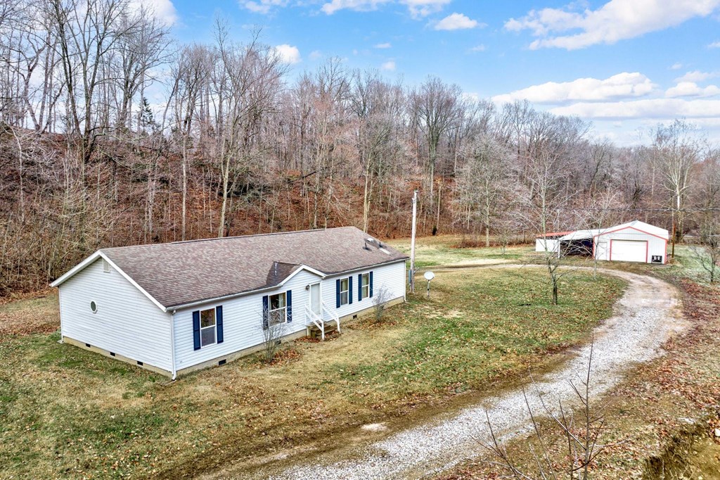 7005 State Route 69 N, Hartford, Kentucky 42347, 3 Bedrooms Bedrooms, ,2 BathroomsBathrooms,Single Family Residence,For Sale,State Route 69 N,86286