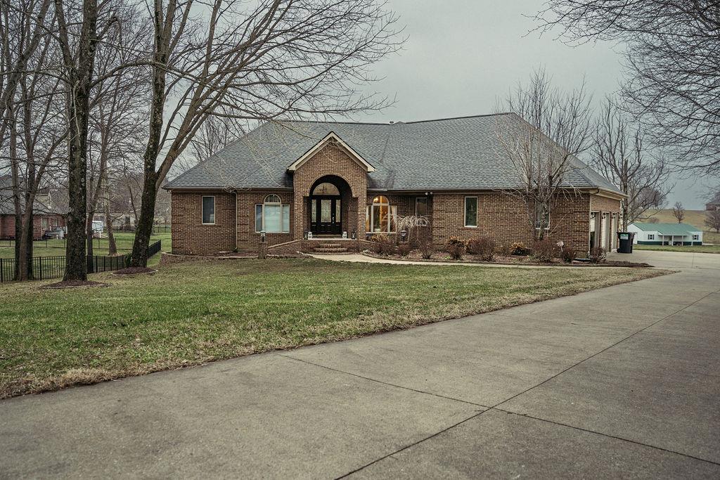 6108 Fairmont Court, Owensboro, Kentucky 42303, 4 Bedrooms Bedrooms, ,3 BathroomsBathrooms,Single Family Residence,For Sale,Fairmont Court,86336